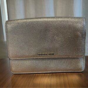 MICHAEL KORS Envelope Clutch Bag .